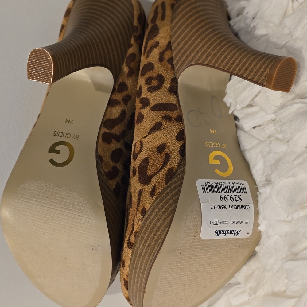 G by Guess Women's Size 7 Tan Leopard Print Platform Heels - Picture 6 of 8